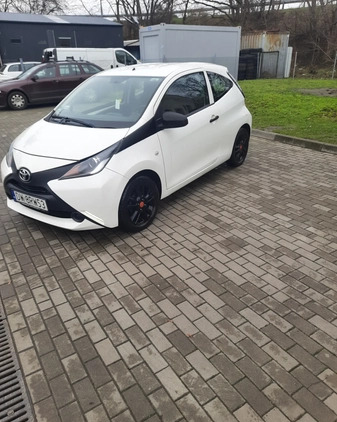 Toyota Aygo cena 26900 przebieg: 75300, rok produkcji 2016 z Wrocław małe 667